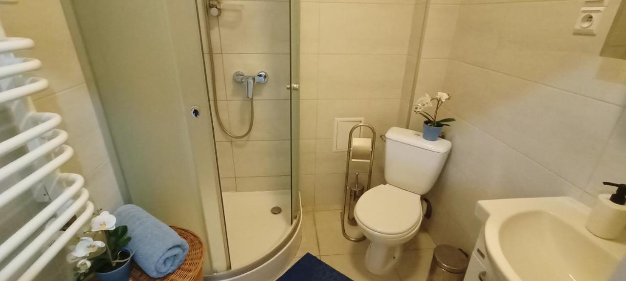 Apartament Granatowy Swietoduska 12 Lublin Dış mekan fotoğraf