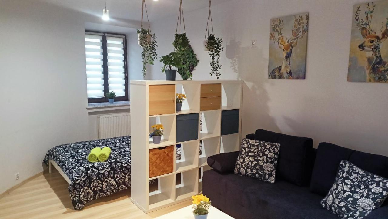 Apartament Granatowy Swietoduska 12 Lublin Dış mekan fotoğraf